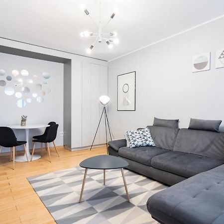 Happy Bubble I Timpuri Noi 1Br Apt 4 Ppl Бухарест Екстер'єр фото