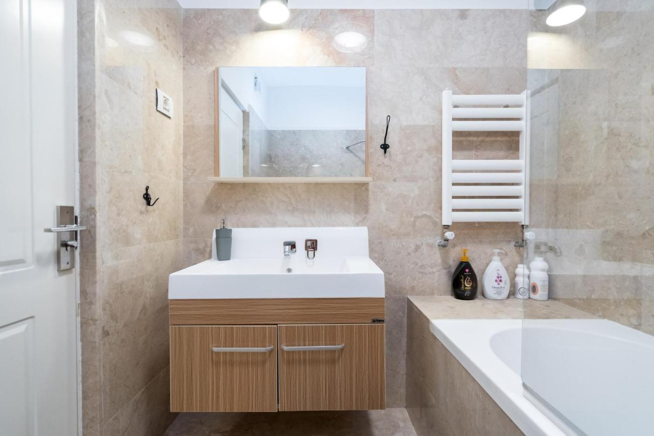 Happy Bubble I Timpuri Noi 1Br Apt 4 Ppl Бухарест Екстер'єр фото