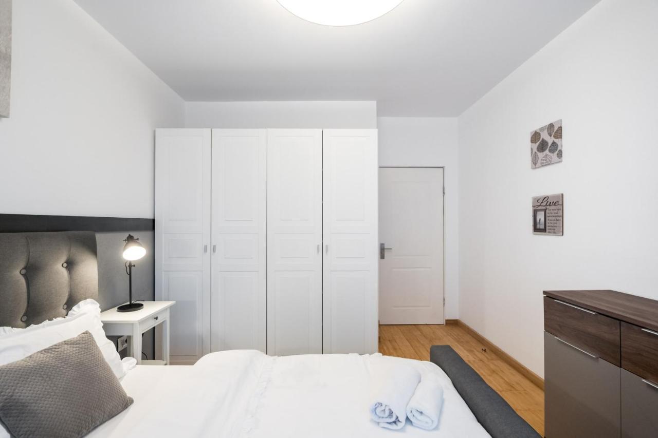 Happy Bubble I Timpuri Noi 1Br Apt 4 Ppl Бухарест Екстер'єр фото