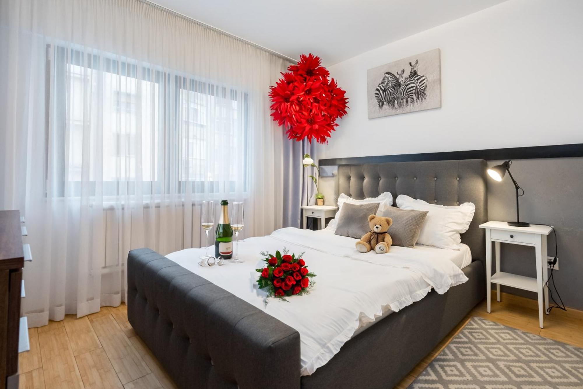 Happy Bubble I Timpuri Noi 1Br Apt 4 Ppl Бухарест Екстер'єр фото